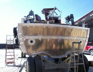 repairs-crew-boats (5)